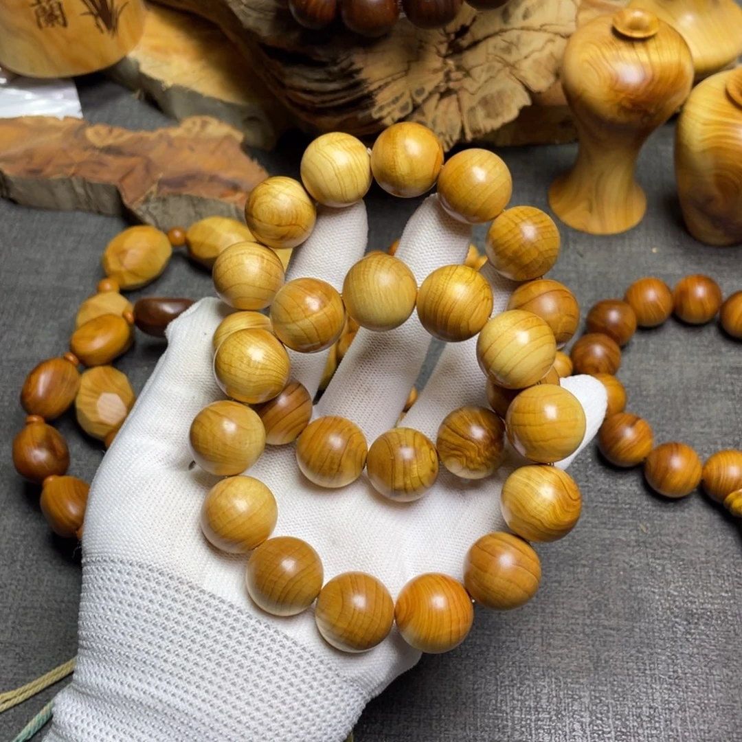 柏木（崖柏）1.8➕1.8➕1.2三串