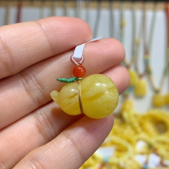 蜜蜡未镶嵌裸石配饰