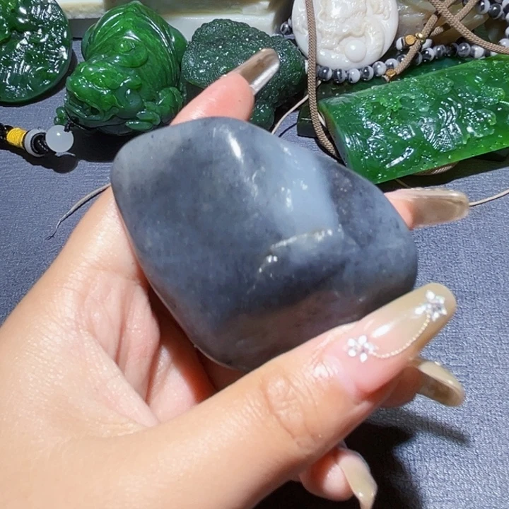 和田玉（糖玉）未镶嵌珠宝奇石