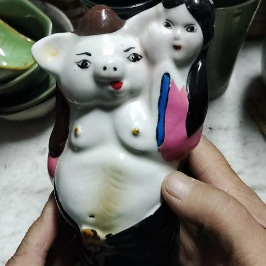 瓷片五厂，七厂各种摆件，瓷片，均有瑕疵！