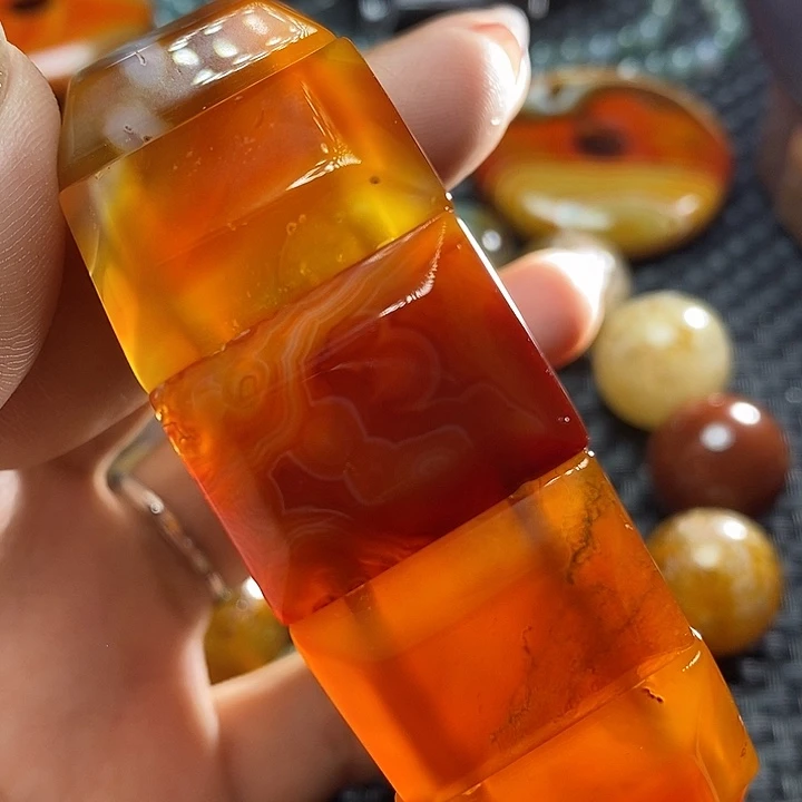 未镶嵌颈饰玛瑙/玉髓
