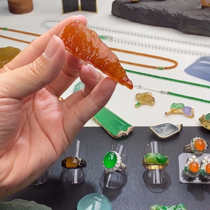 定制翡翠未镶嵌包工
