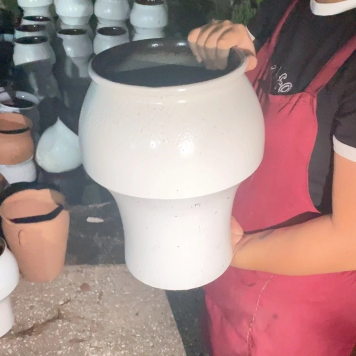 紫砂花盆口20高34瑕疵瑕疵