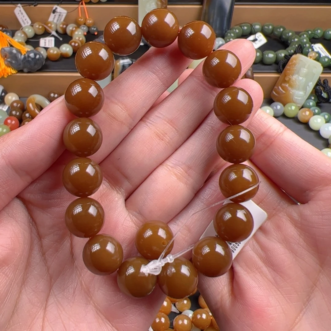 张***灵和田玉未镶嵌手链