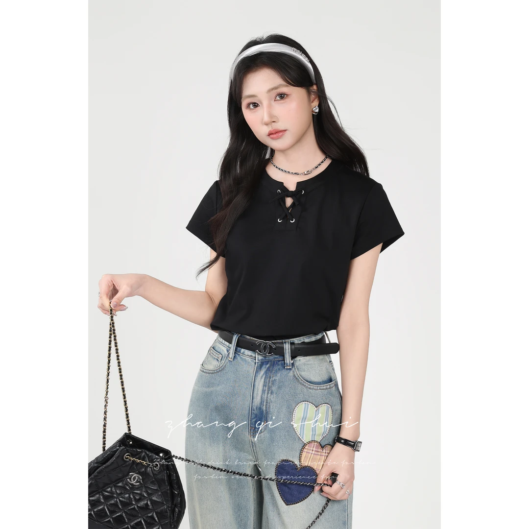 张汽水《柏林遐想》黑色圆领短袖t恤女设计感显瘦正肩上衣Z15563