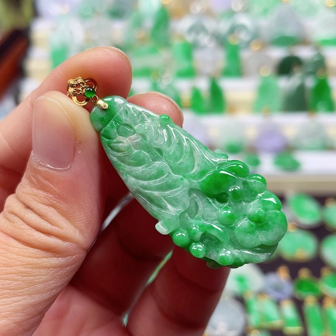 吊坠(不含链)18K金镶嵌翡翠