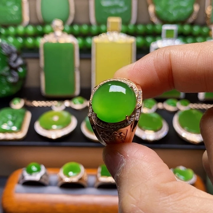 吊坠(不含链)18K金镶嵌和田玉2**0