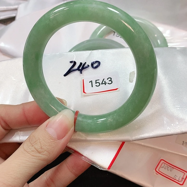 翡翠手镯未镶嵌T****r天然翡翠手镯56.4