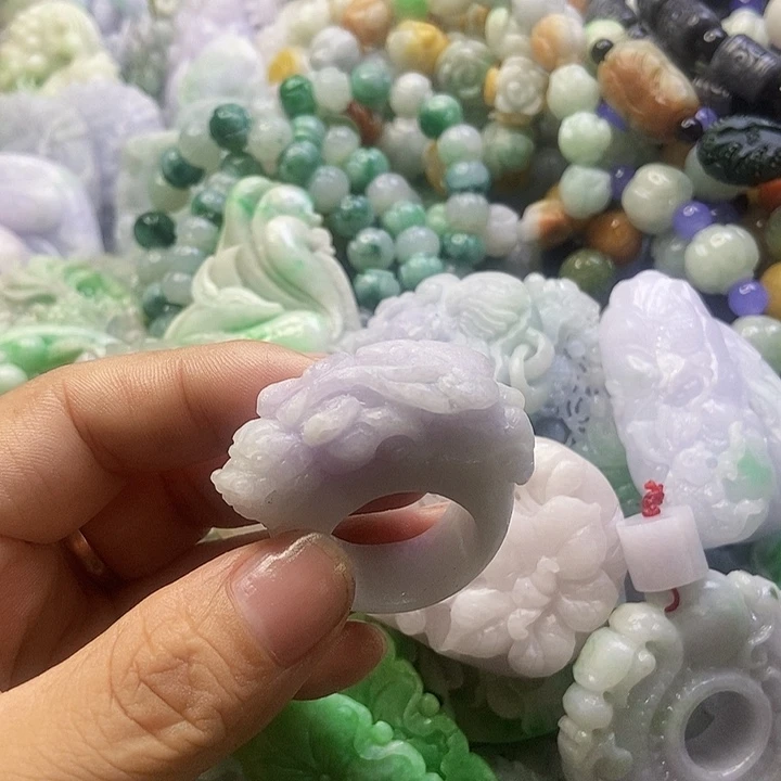 ****奶翡翠未镶嵌颈饰天然翡翠