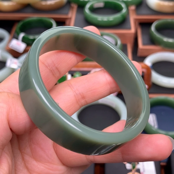 和田玉（碧玉）手镯未镶嵌57