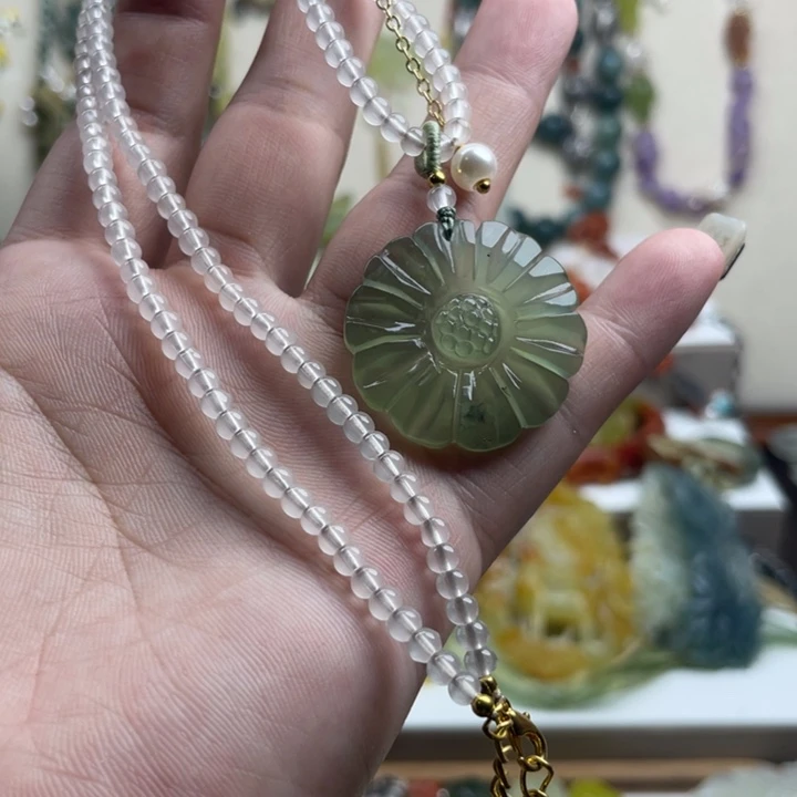 蛇纹石玉未镶嵌吊坠
