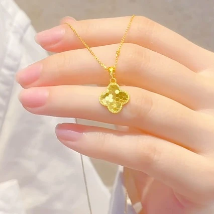 铜合金吊坠 四叶草龙鳞镭射双面项链女金色锁骨链蜂巢鱼鳞潮流