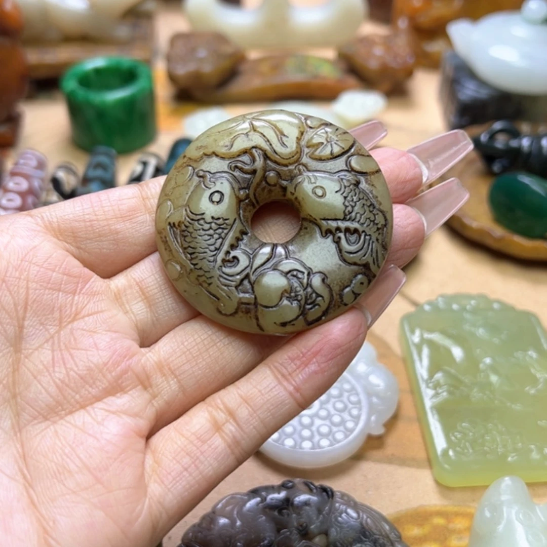 【闪购商品】蛇纹石玉颈饰未镶嵌