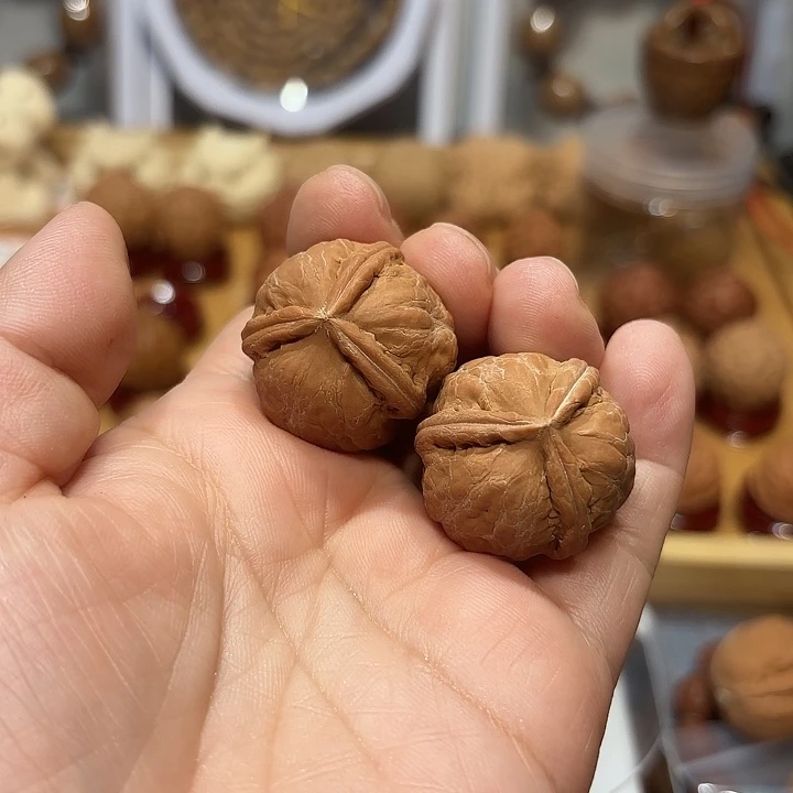 文玩核桃吊坠楊*云朵688