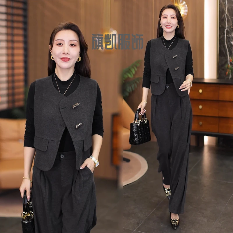 时尚马甲套装女2025秋新款气质减龄上衣休闲长袖T恤直筒裤三件套