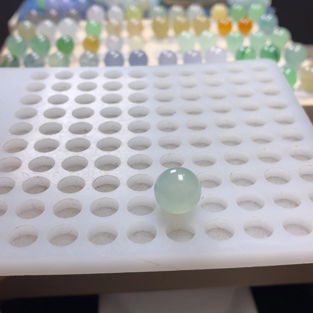 翡翠未镶嵌手链12.7翡翠圆珠