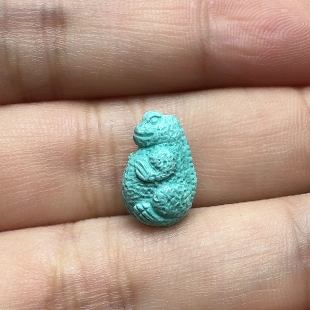 未镶嵌绿松石哥斯拉
