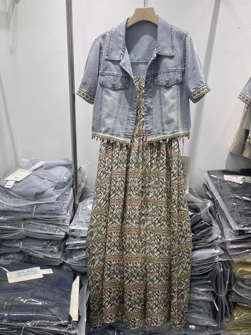 楠楠右2-2中5192款女套装