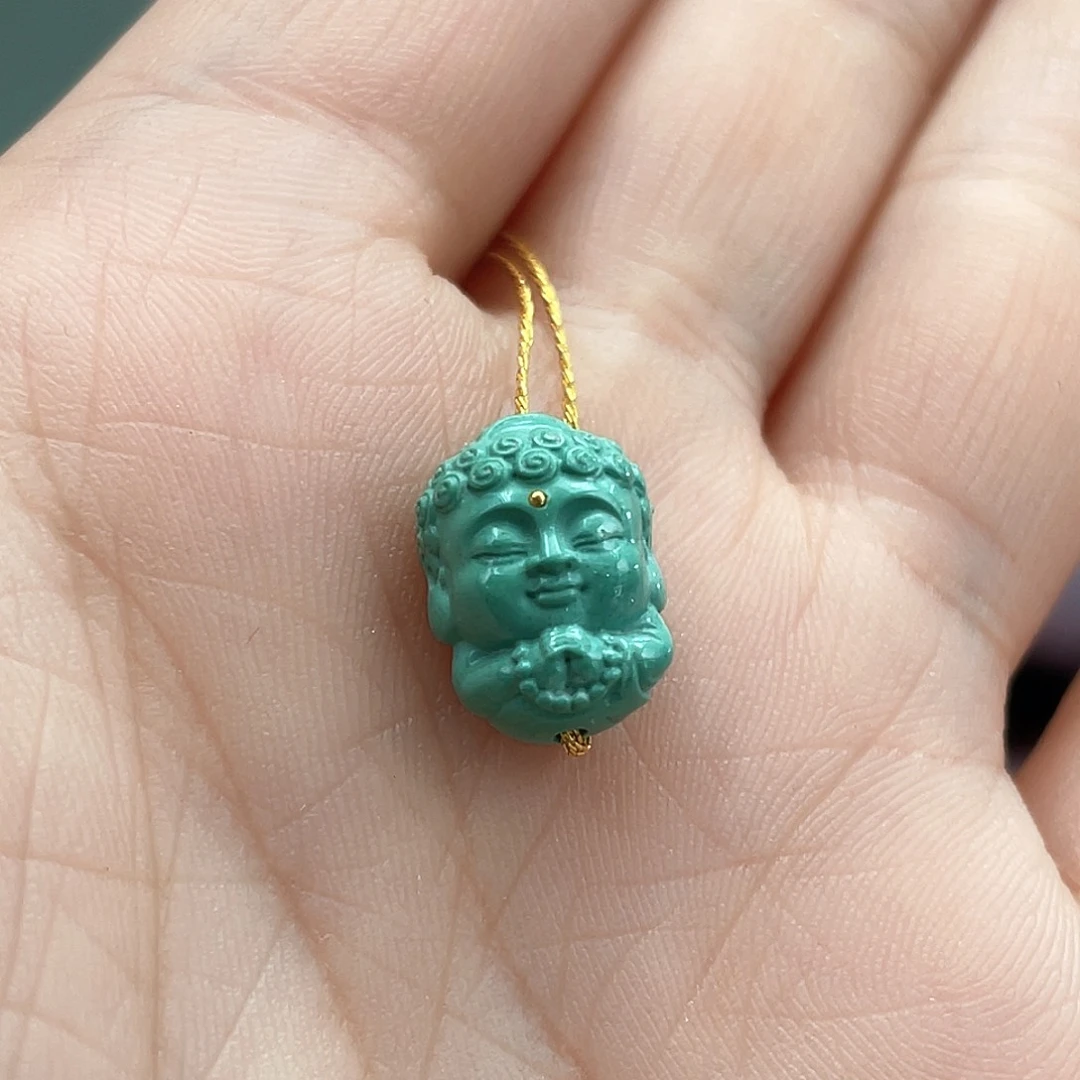 绿松石未镶嵌颈饰