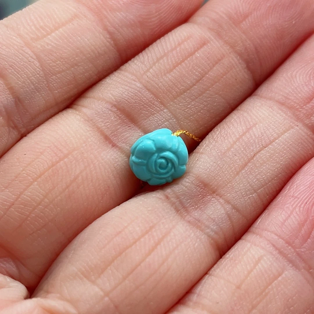 绿松石颈饰未镶嵌