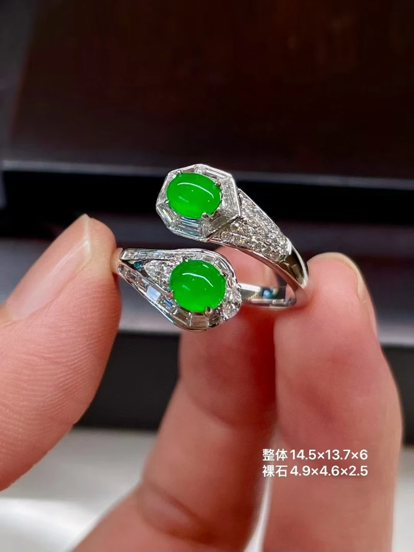 缅甸翡翠高冰阳绿双蛋面鸽子蛋精致镶嵌设计时尚戒指  YTZB50809