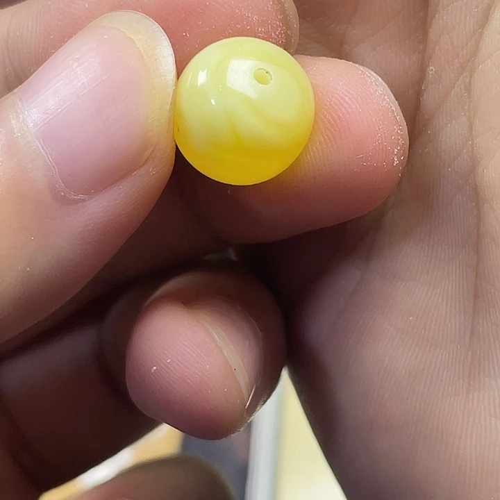 D***t琥珀未镶嵌珠宝奇石