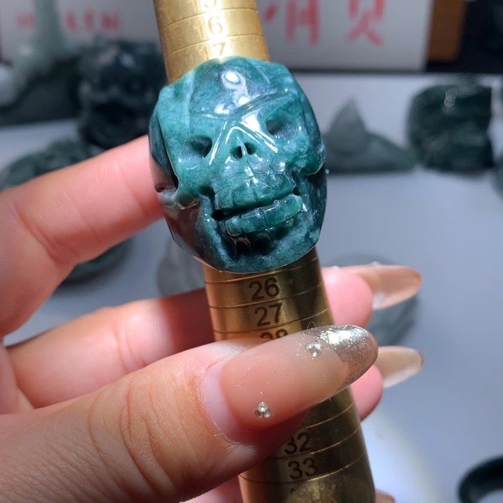 翡翠未镶嵌颈饰保真天然A货翡翠