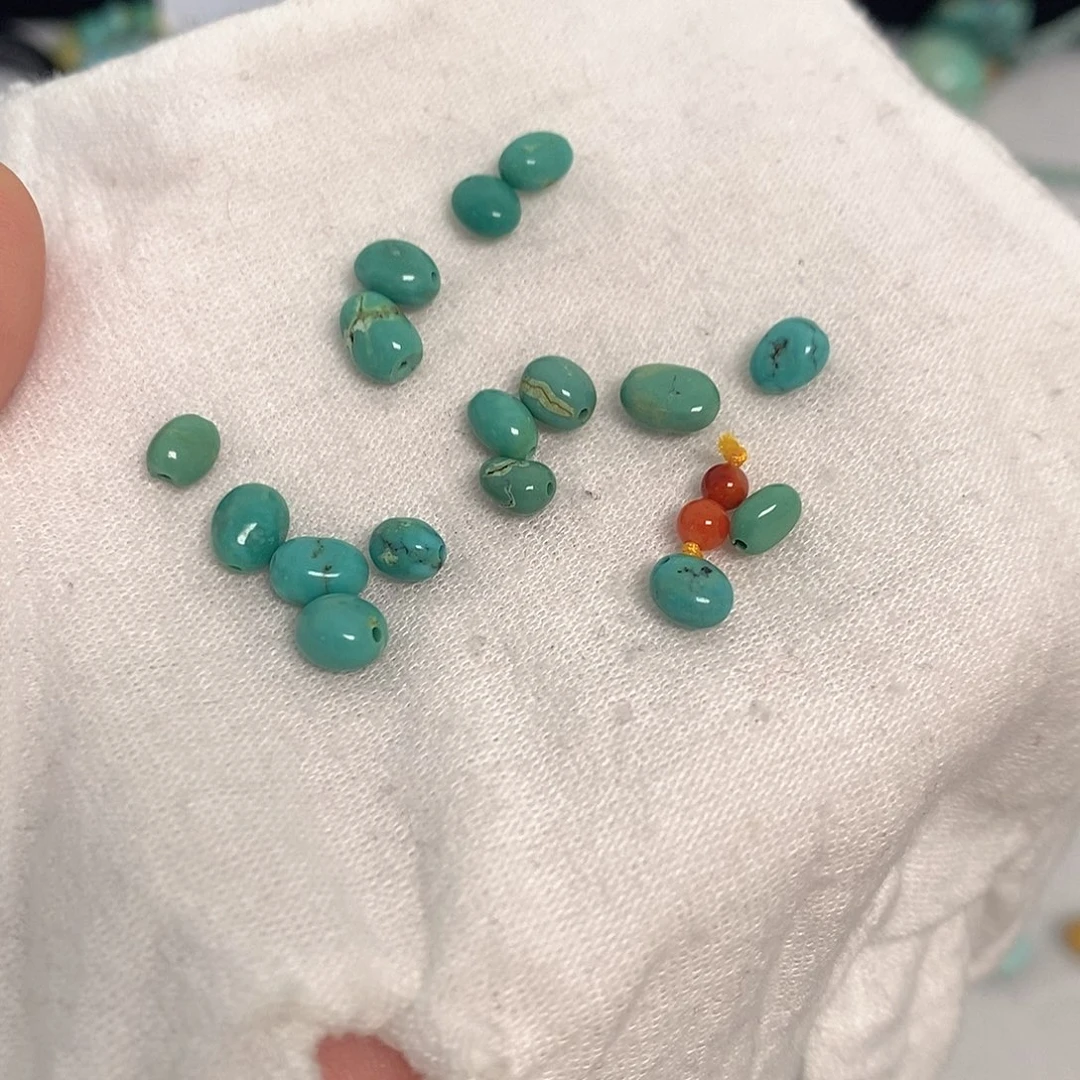 南红玛瑙未镶嵌珠宝奇石