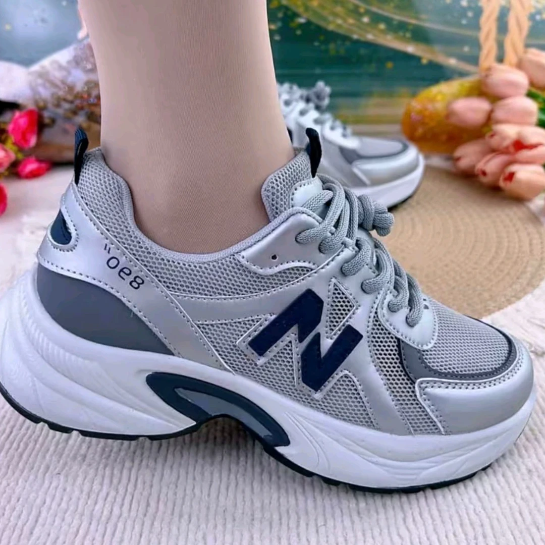 软底圆头春季透气青年厚底单鞋中老年休闲布鞋时尚夏季