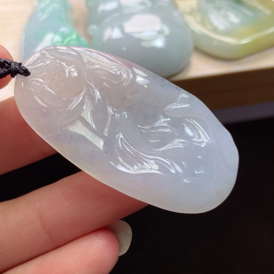翡翠未镶嵌颈饰吊坠