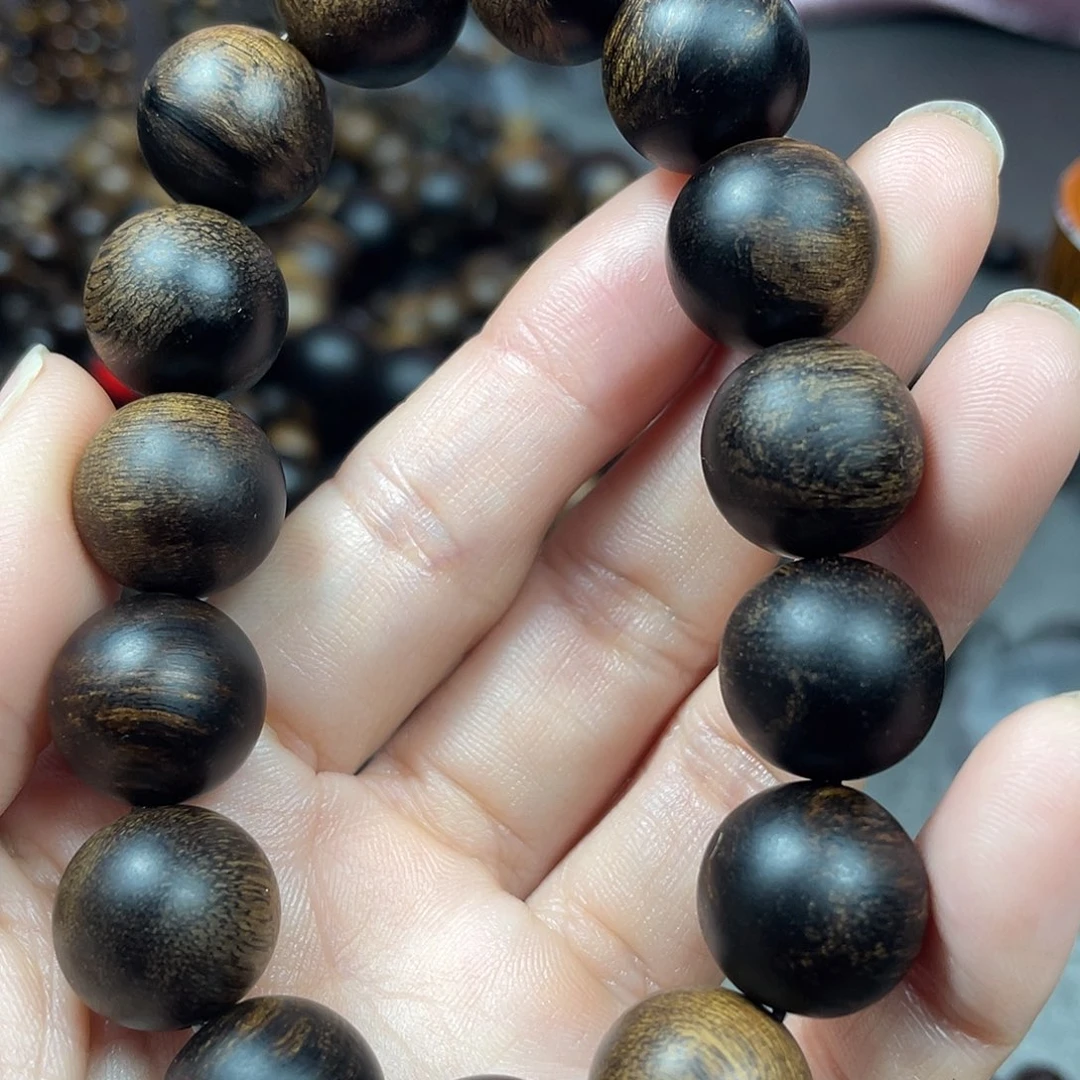 信***念沉香手串白棋瘤疤