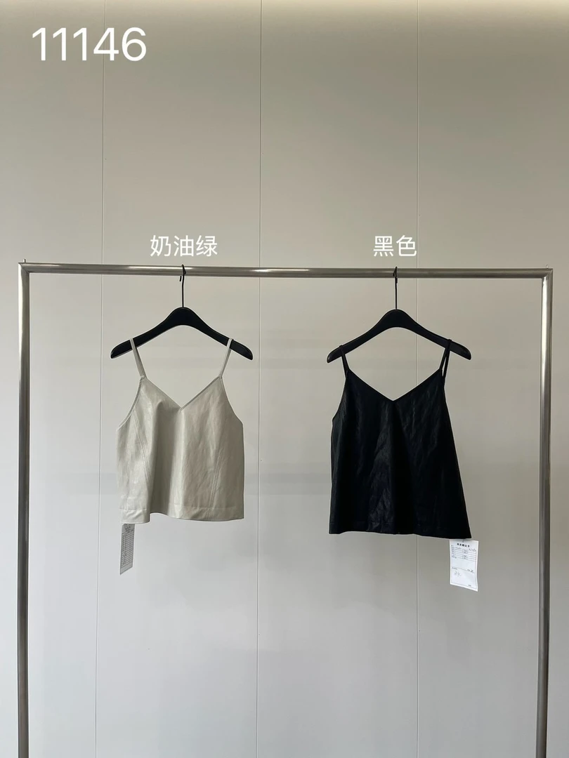 国内设计师洗防吊带松紧马甲两色