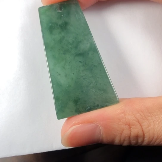 翡翠未镶嵌颈饰缅甸A货，每天下午1点半开播