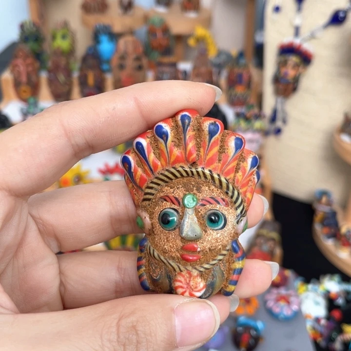 37 腓尼基琉璃娃娃1只