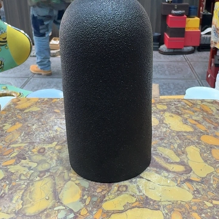 陶烧花器一个，陶。。