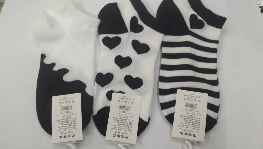 夏季女士薄款透气短筒中筒船袜ins黑白纯棉纯色百搭袜子短袜棉袜