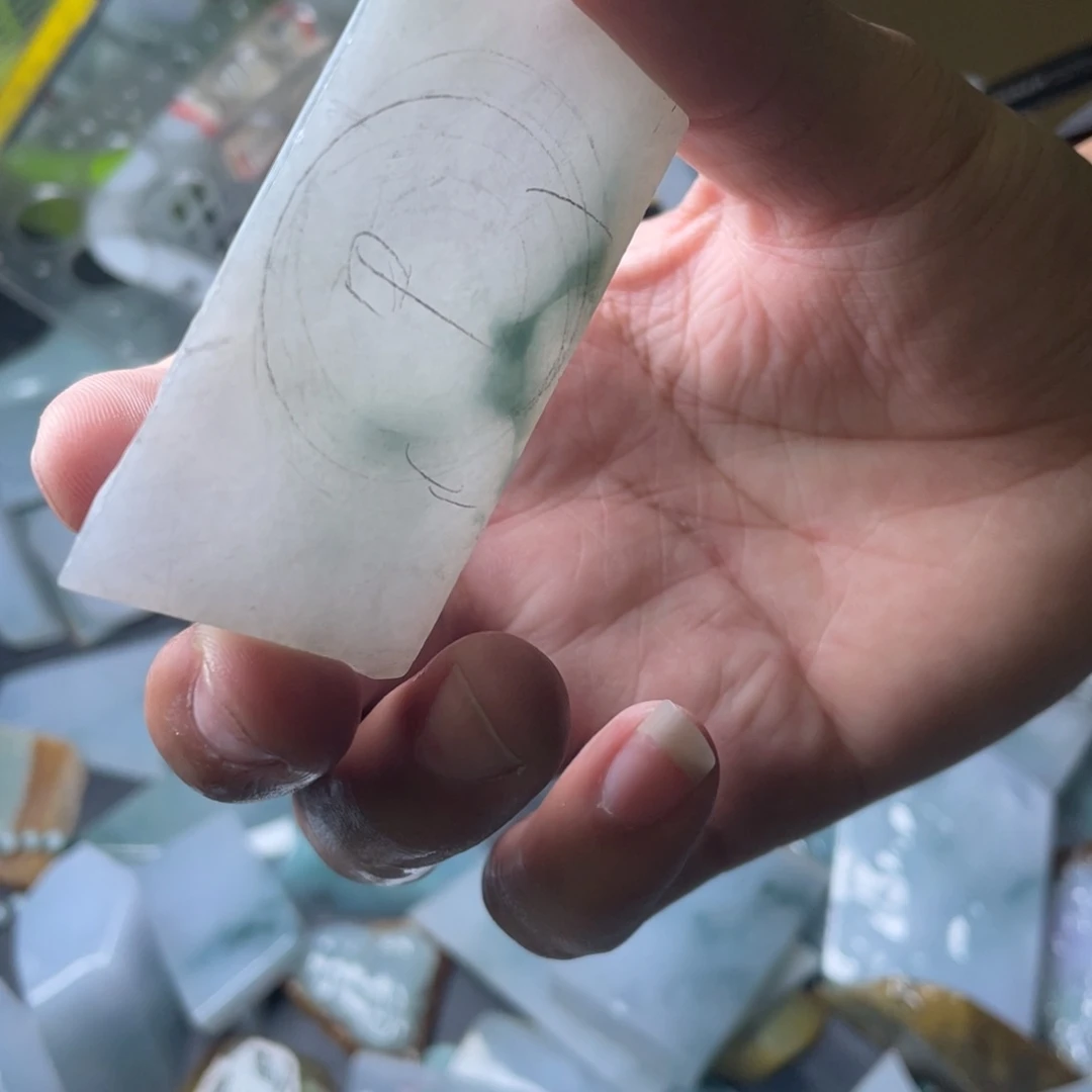 未镶嵌定制翡翠