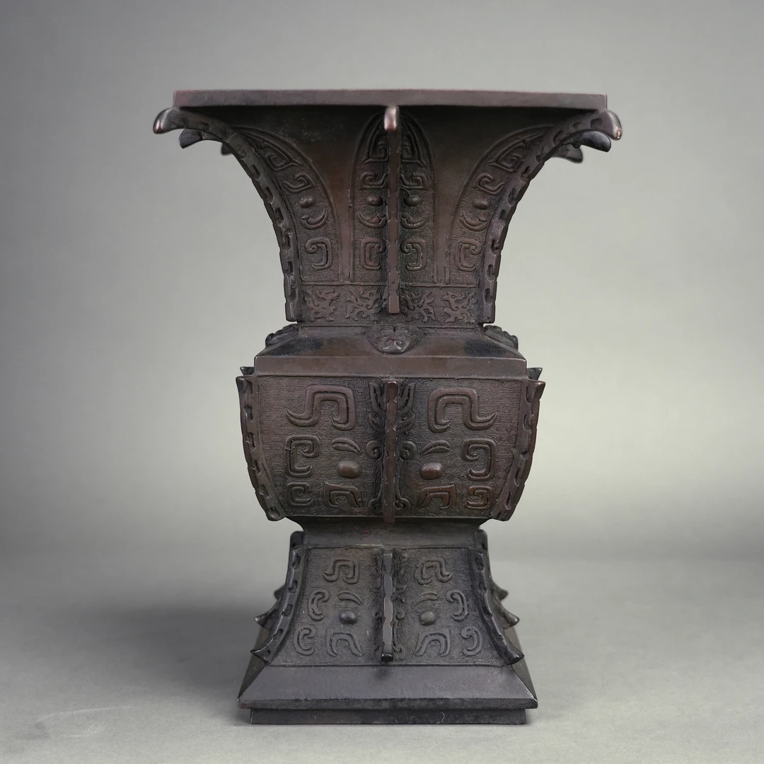 LOT 071504明代 仿古饕餮纹四方出戟铜尊【古董拍卖】