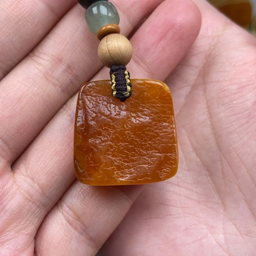 【闪购商品】未镶嵌颈饰琥珀