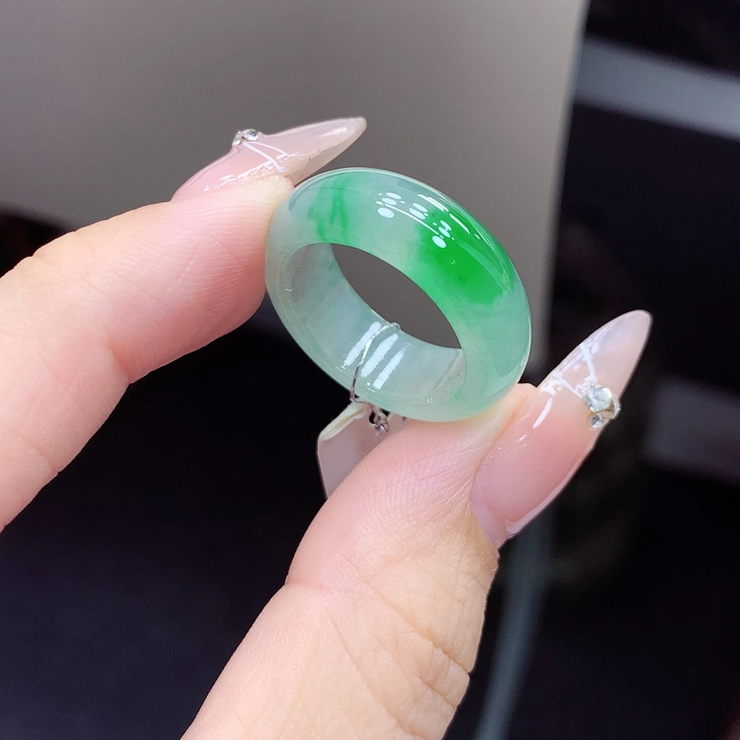 翡翠戒指未镶嵌17圈