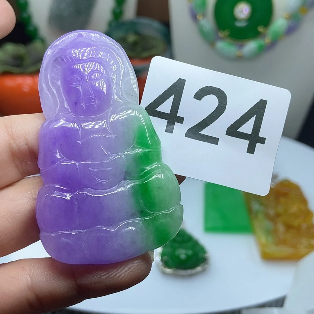 翡翠吊坠(赠链)未镶嵌