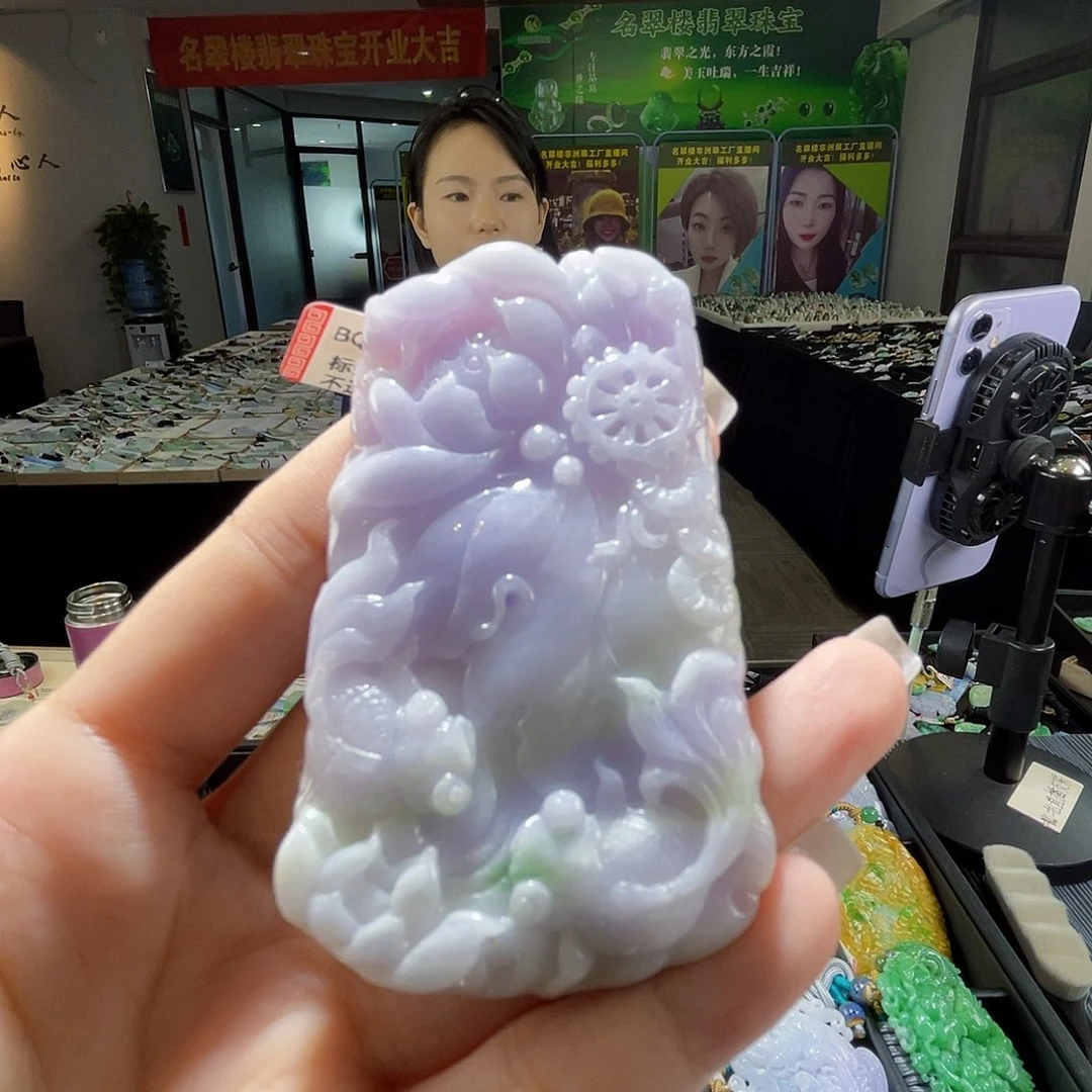 颈饰未镶嵌翡翠一个