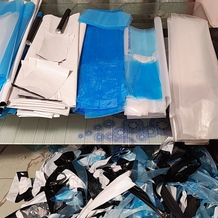 万***。2.5*15*12丝白膜裁剪一张