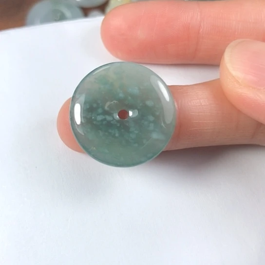 翡翠未镶嵌颈饰缅甸A货，每天下午1点半开播