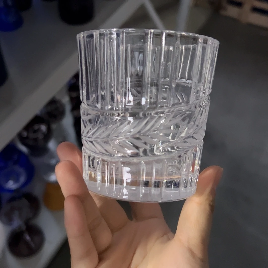 水晶玻璃高脚款微瑕一个