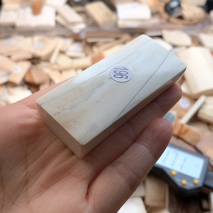 泥塑不打孔联系客服