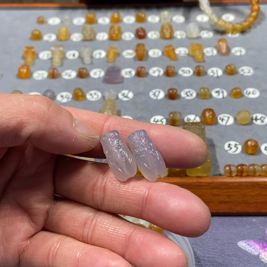 .***.玛瑙/玉髓合金颈饰蝉