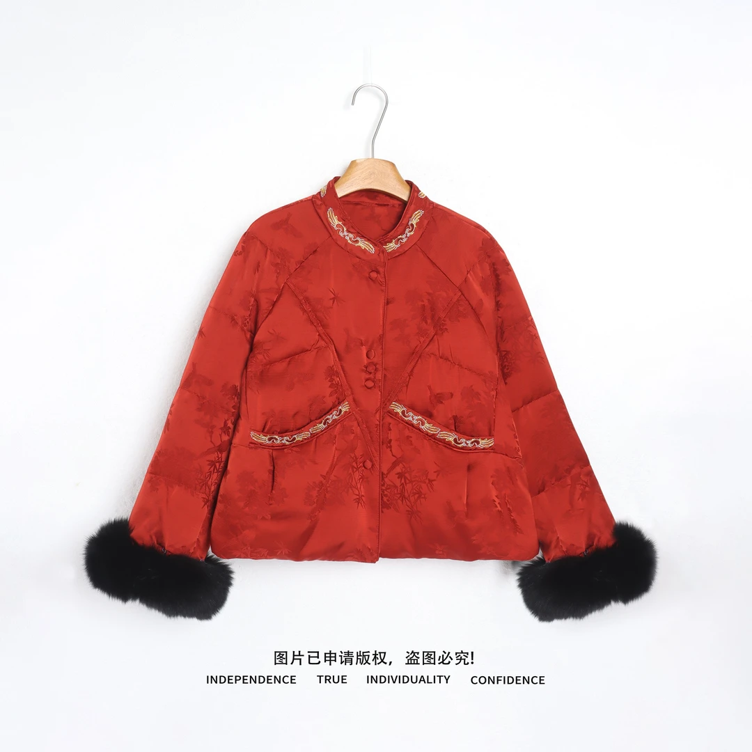 温温【嫣羽】新中式人丝90白鸭羽绒袖口狐狸毛冬季羽绒服外套 35957