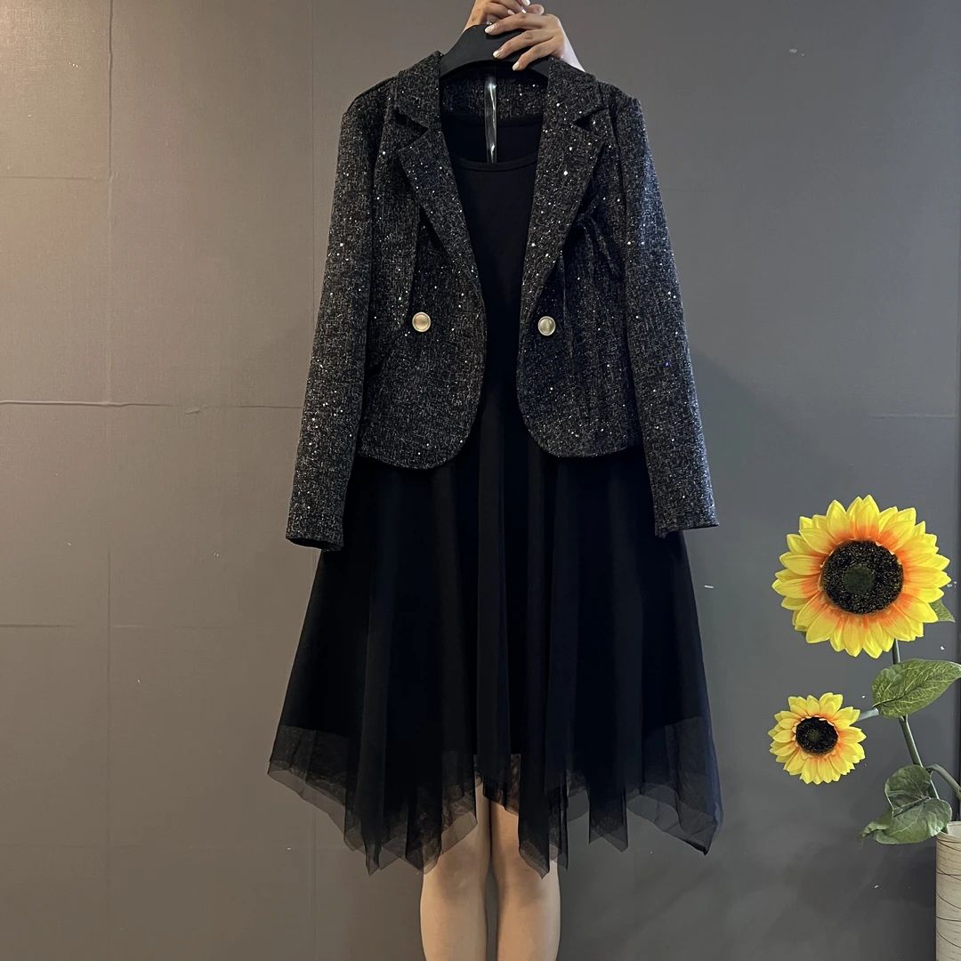 早春新款时尚显瘦气质亮闪闪西服外套砍袖连衣裙两件套