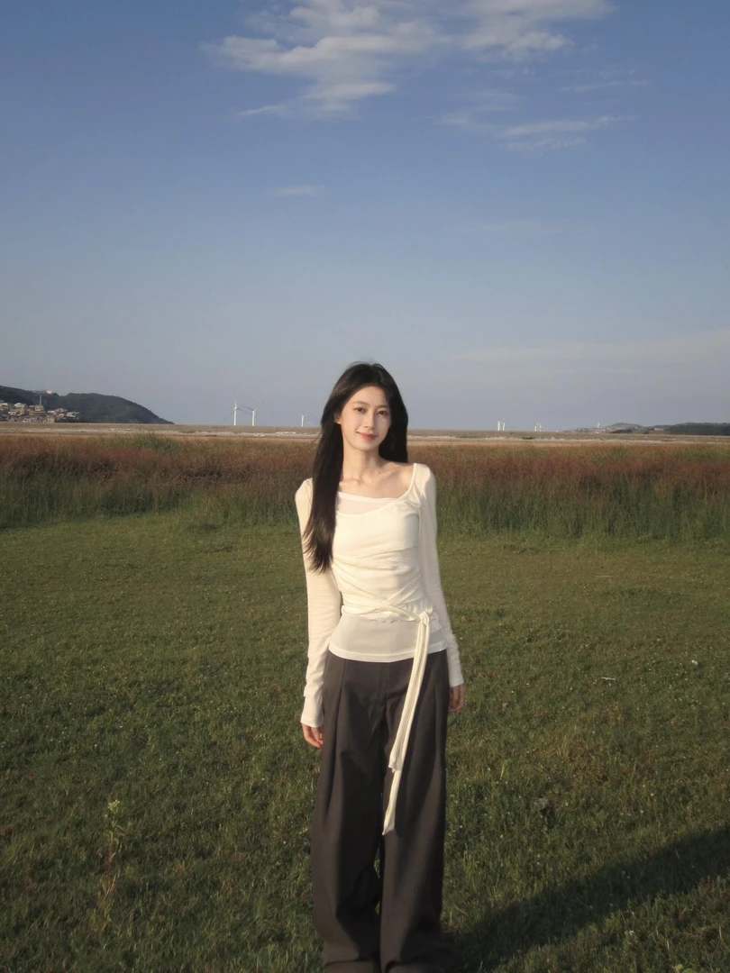 【山野的云】休闲INS风时尚套装减龄显瘦白色不规则上衣休闲长裤